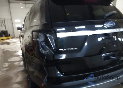 2016 Ford Explorer Platinum z USA, uszkodzony, nr VIN 1FM5K8HT4GGC04763